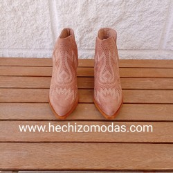 Bota Zagreb Marrón