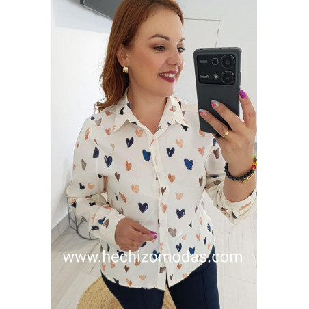 Camisa Beige Corazones